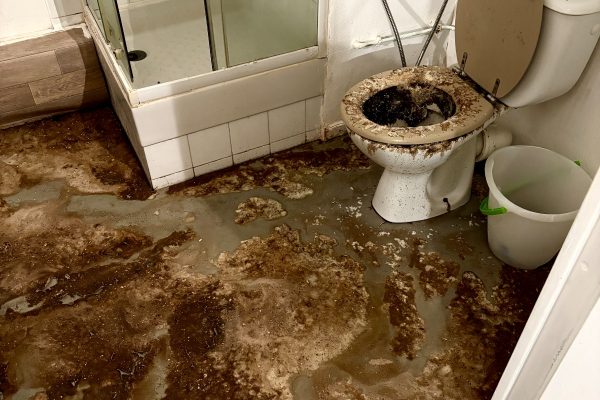 WC sinistré WC sinistré